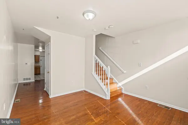 1821 S 4TH ST, Camden, NJ 08104