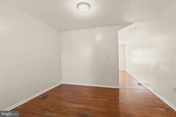 1821 S 4TH ST, Camden, NJ 08104