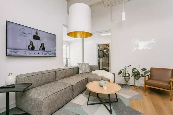 015-15-YegproRealty_m