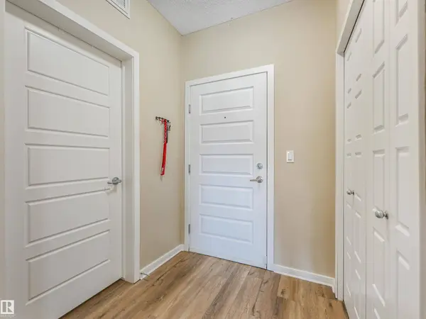 #203 13835 155 AV NW, Edmonton, AB T6V 0B7