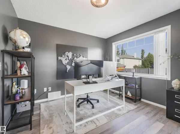 504 BYRNE CR SW, Edmonton, AB T6W 1E2