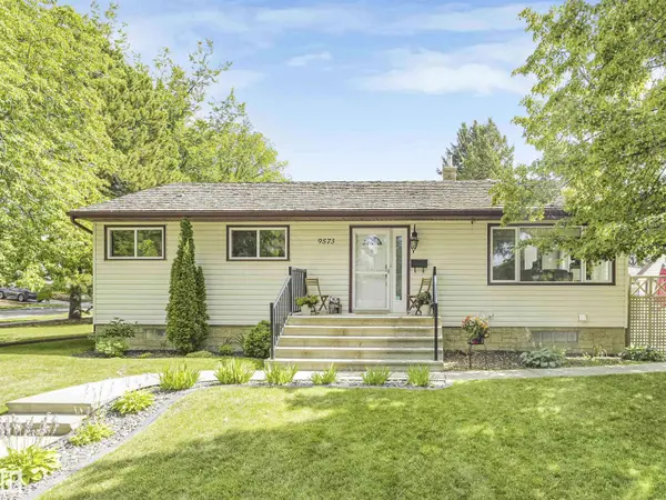 9573 83 ST NW, Edmonton, AB T6C 2Z9