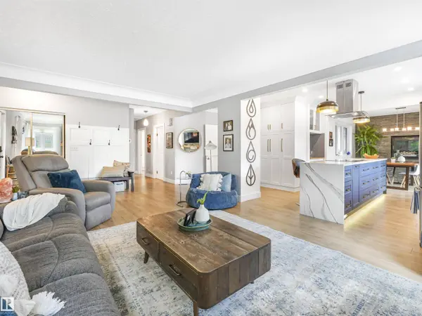 9573 83 ST NW, Edmonton, AB T6C 2Z9