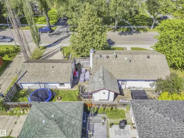 9573 83 ST NW, Edmonton, AB T6C 2Z9