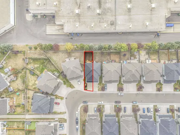 13807 138 AV NW, Edmonton, AB T6V 0M1