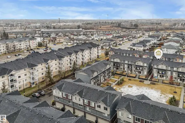 #40 3025 151 AV NW, Edmonton, AB T5Y 3W4