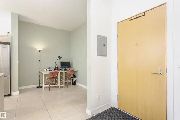 #702 2504 109 ST NW, Edmonton, AB T6J 2H3