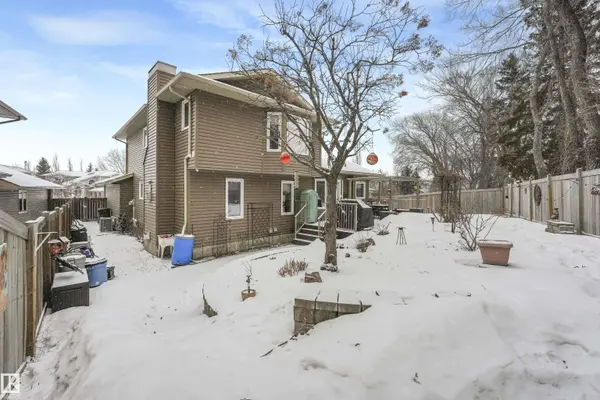 4919 43A AV NW, Edmonton, AB T6L 6J5