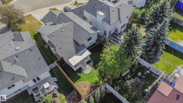 820 115A ST NW, Edmonton, AB T6J 6T9