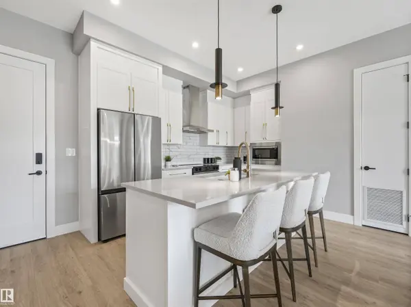 #101 7471 MAY CM NW, Edmonton, AB T6R 0X5