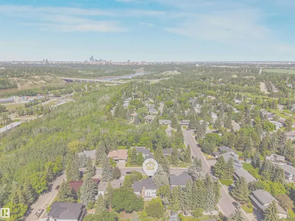 203 BRANDER DR NW, Edmonton, AB T6H 4V3