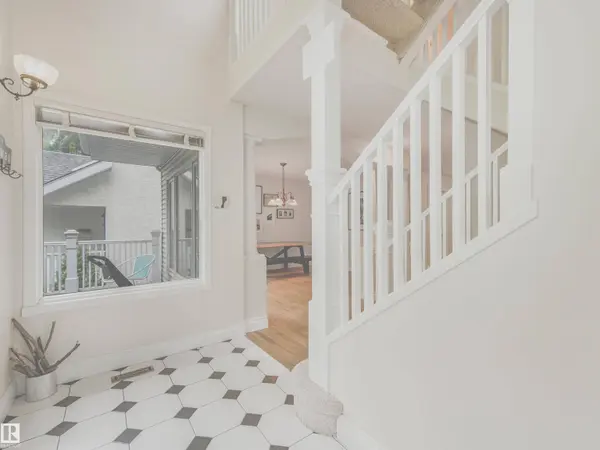 9508 100A ST NW, Edmonton, AB T5K 0V6