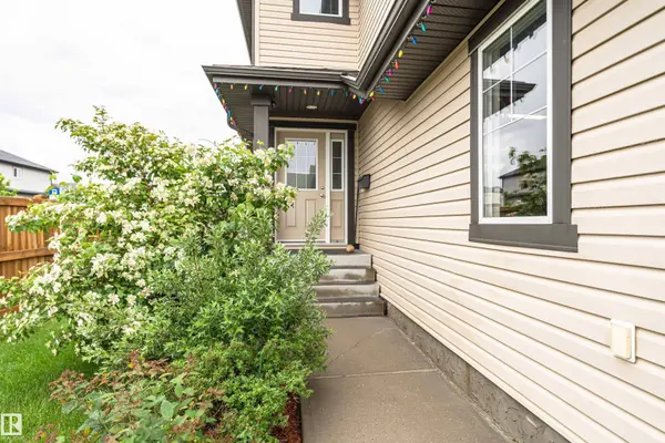 16423 134 ST NW, Edmonton, AB T6V 0G5