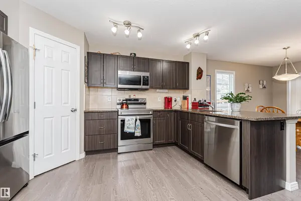 16423 134 ST NW, Edmonton, AB T6V 0G5