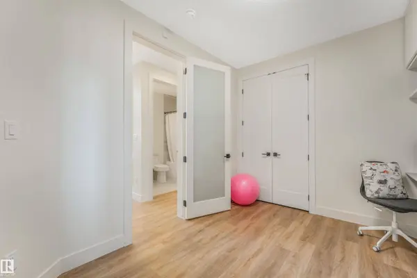 108 EDGEFIELD WY, St. Albert, AB T8N 8A7