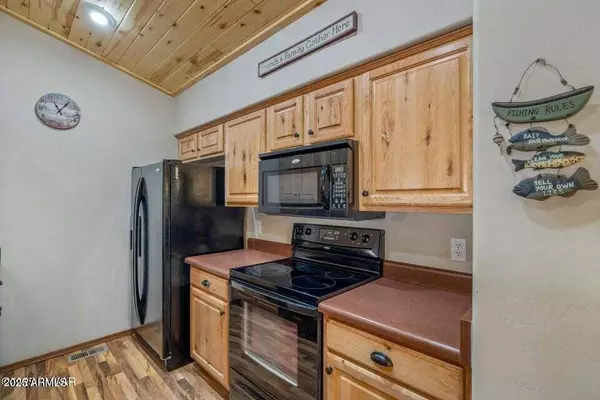 4760 TATANKA Drive, Show Low, AZ 85901