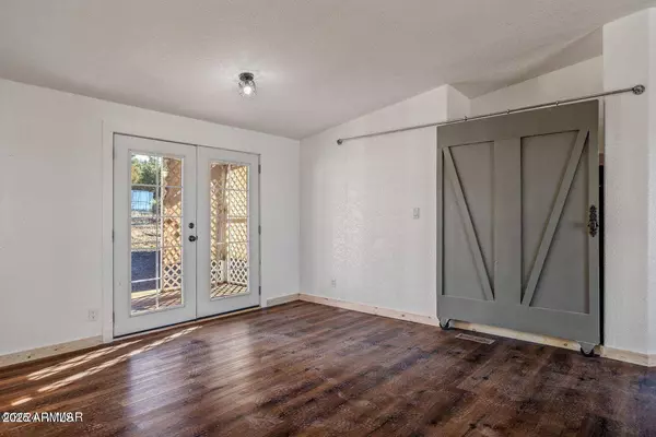 2379 PARKINSON Road, Lakeside, AZ 85929