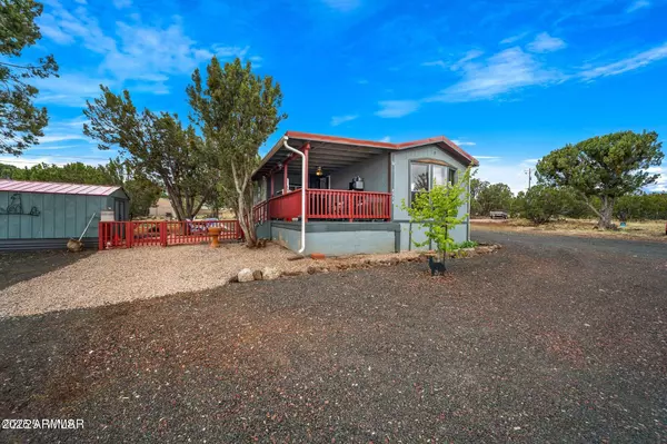 8525 CANYON Drive, Show Low, AZ 85901