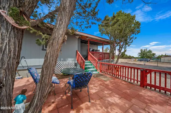 8525 CANYON Drive, Show Low, AZ 85901