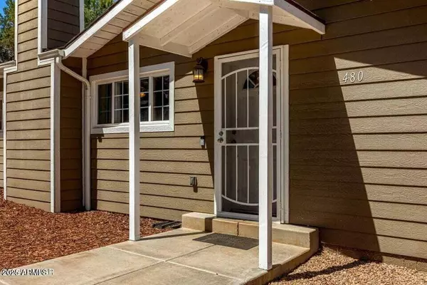 480 S 8TH Street, Show Low, AZ 85901