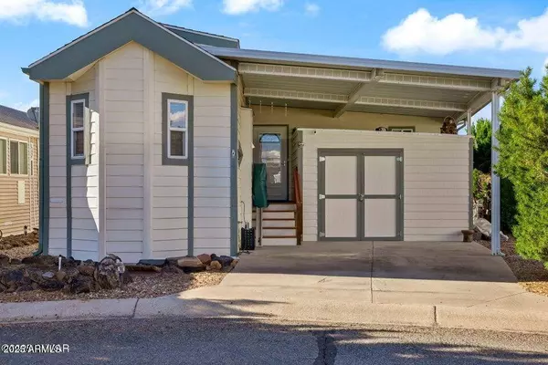 8220 LAKE FRONT Drive, Show Low, AZ 85901