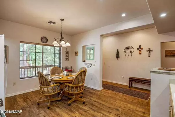 2522 VILLAGE Loop, Pinetop, AZ 85935