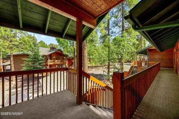 2522 VILLAGE Loop, Pinetop, AZ 85935