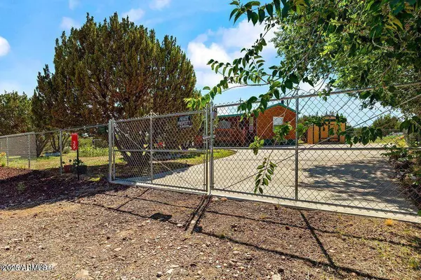 39 EVERGREEN Lane, Concho, AZ 85924