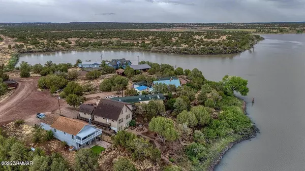 2045 SILVER CREEK Drive, Show Low, AZ 85901