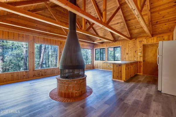 1551 S Blue Lane, Lakeside, AZ 85929