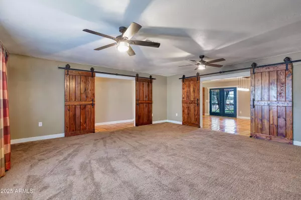 981 Oak Grove Road, Show Low, AZ 85901