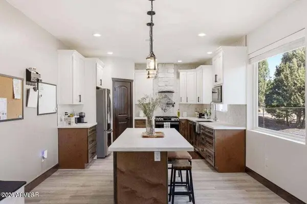 4930 W MOUNTAIN HOLLOW Loop, Show Low, AZ 85901