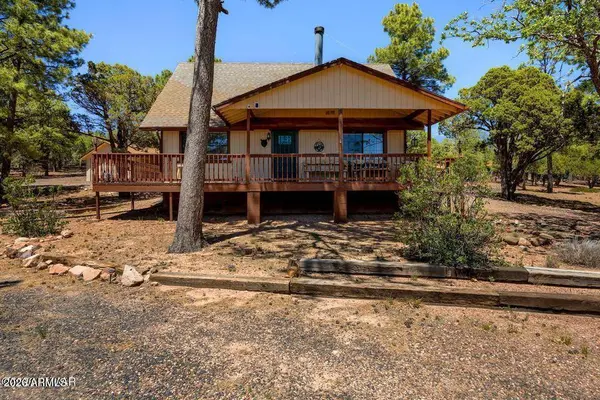 6239 LOGGERS Lane, Show Low, AZ 85901