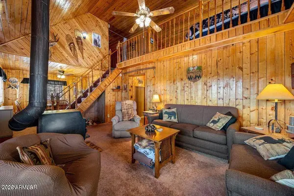 6239 LOGGERS Lane, Show Low, AZ 85901