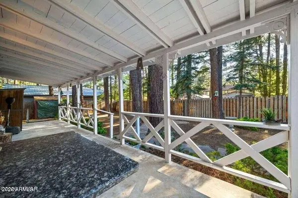 1249 S STEPHENS Drive, Pinetop, AZ 85935