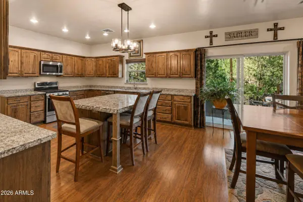 200 W LONG LEAF Drive, Lakeside, AZ 85929