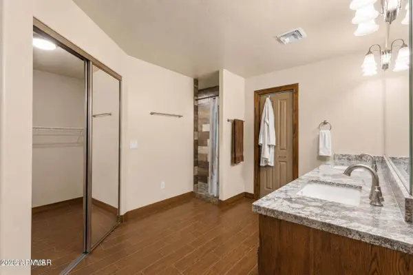 200 W LONG LEAF Drive, Lakeside, AZ 85929