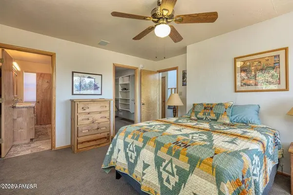2287 THUNDERBIRD Way, Overgaard, AZ 85933