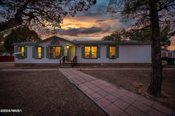 220 S 10TH Avenue, Show Low, AZ 85901