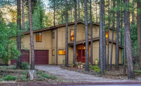 8727 COUNTRY CLUB Drive, Pinetop, AZ 85935