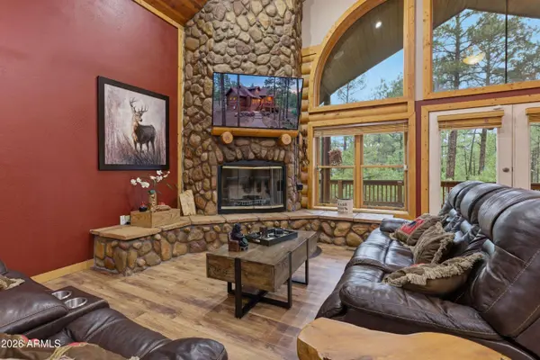 1440 S VINE MAPLE Lane, Show Low, AZ 85901