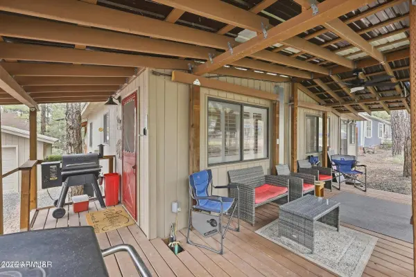 2250 W WHIPPLE Street, Show Low, AZ 85901