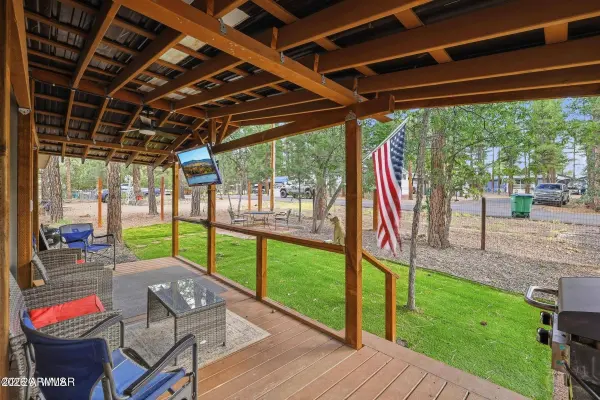 2250 W WHIPPLE Street, Show Low, AZ 85901