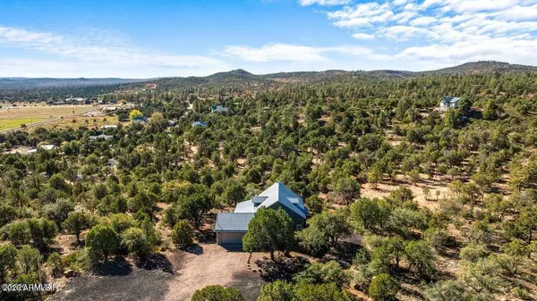 6325 GARDENIA Lane, Show Low, AZ 85901