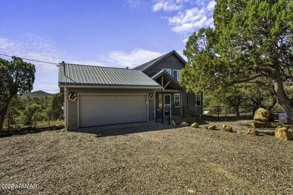 6325 GARDENIA Lane, Show Low, AZ 85901