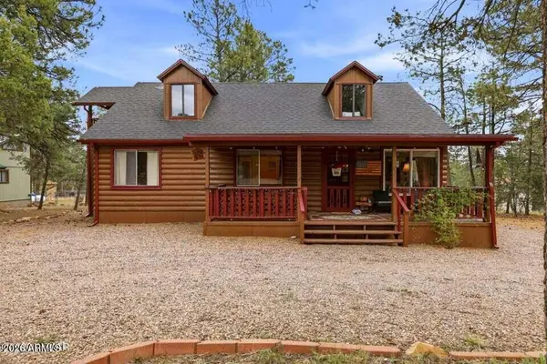 3349 PANORAMA Drive, Overgaard, AZ 85933