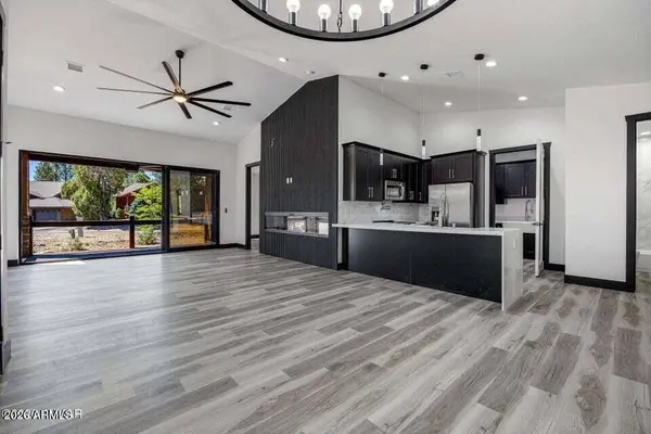 2755 W VILLA Loop, Show Low, AZ 85901