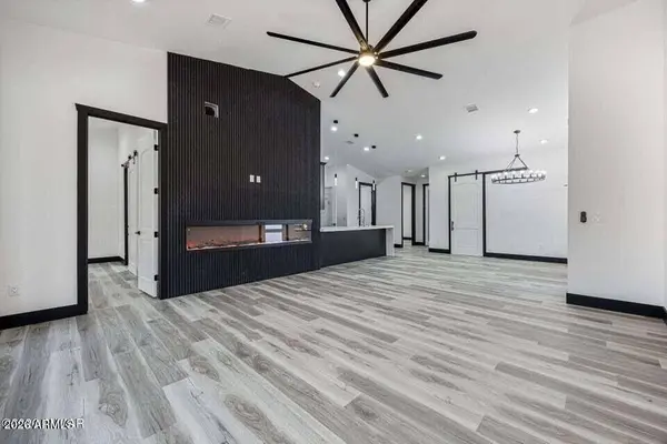 2755 W VILLA Loop, Show Low, AZ 85901