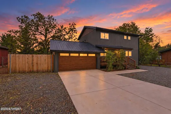 1419 W NAVAJO Lane
