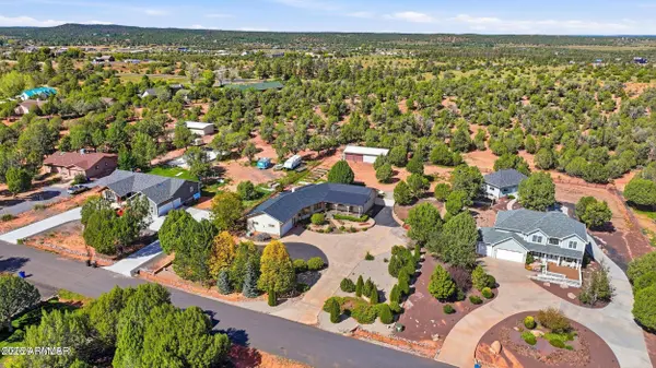 6834 CIRCLE C Lane, Show Low, AZ 85901